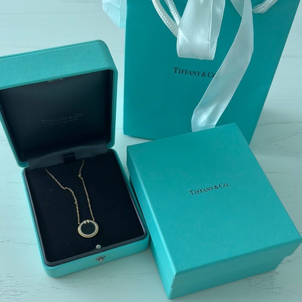 Tiffany & Co. Gold diamonds onyx Necklace